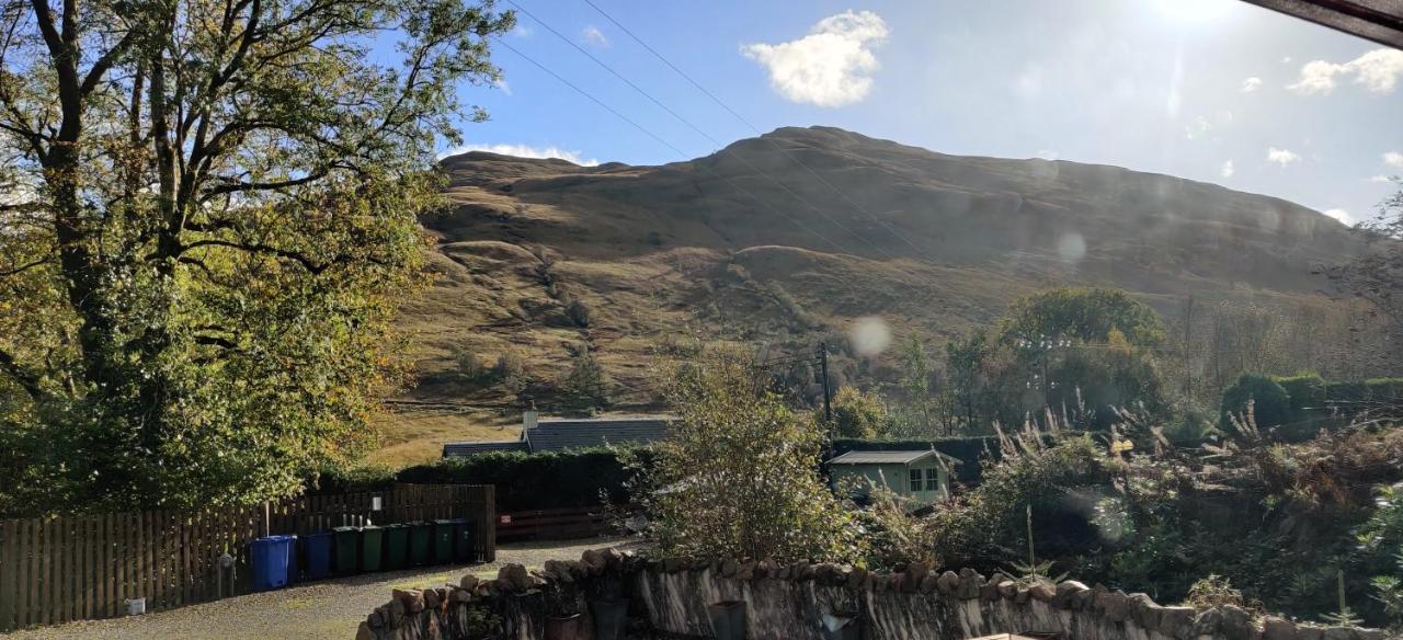 Ben Reoch Cottage - Loch Lomond And Arrochar Alps Тарбет Экстерьер фото